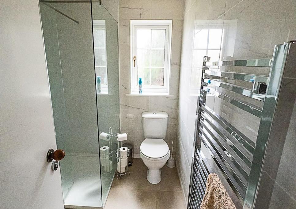 West Lodge 3 Bedrooms, Near Golf Course And River Turriff Exterior photo